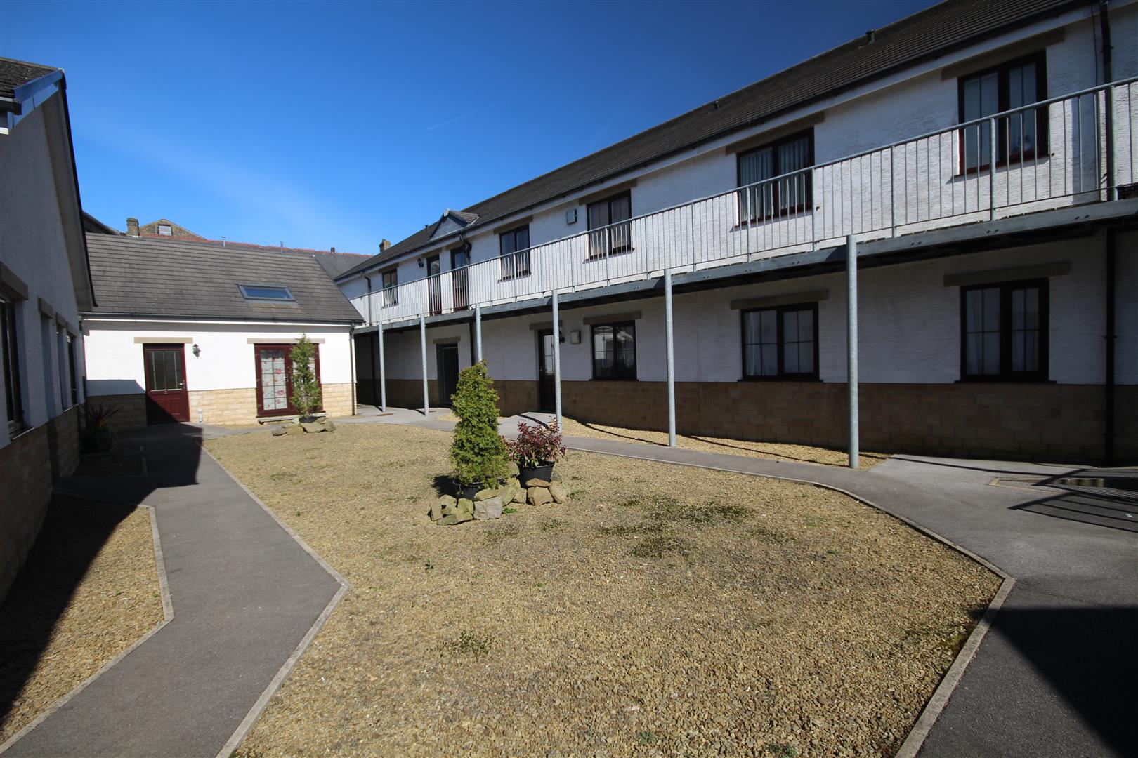 2 bedroom bungalow For Sale in Colne - IMG_9575.JPG
